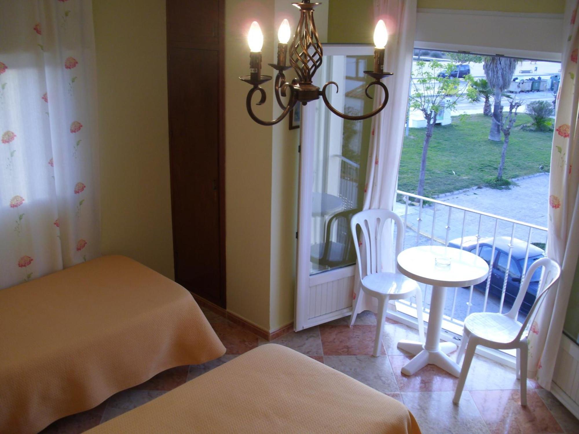 Hostal Sonrisa Del Mar Conil De La Frontera Bagian luar foto